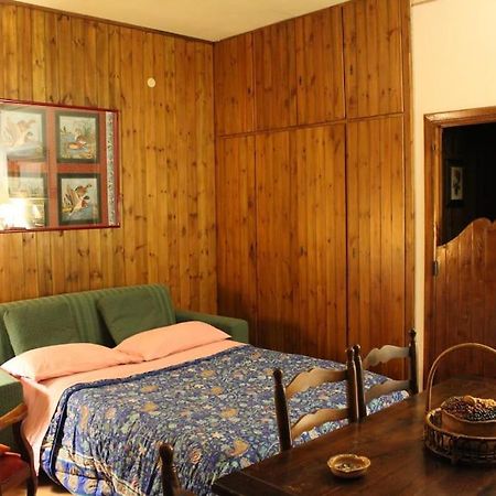 Апартаменты La Casa Di Minu Рокказаро Экстерьер фото