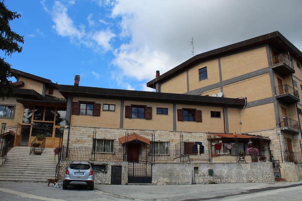 Апартаменты La Casa Di Minu Рокказаро Экстерьер фото